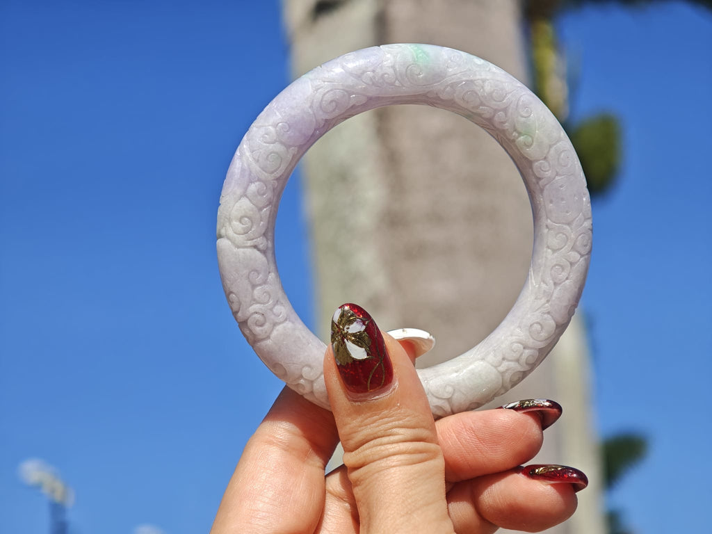 Adamigold | 春彩翡翠手雕手鐲｜Spring-color Jadeite Hand-carved Bangle (58.4MM / 12.7MM, With Certificate)