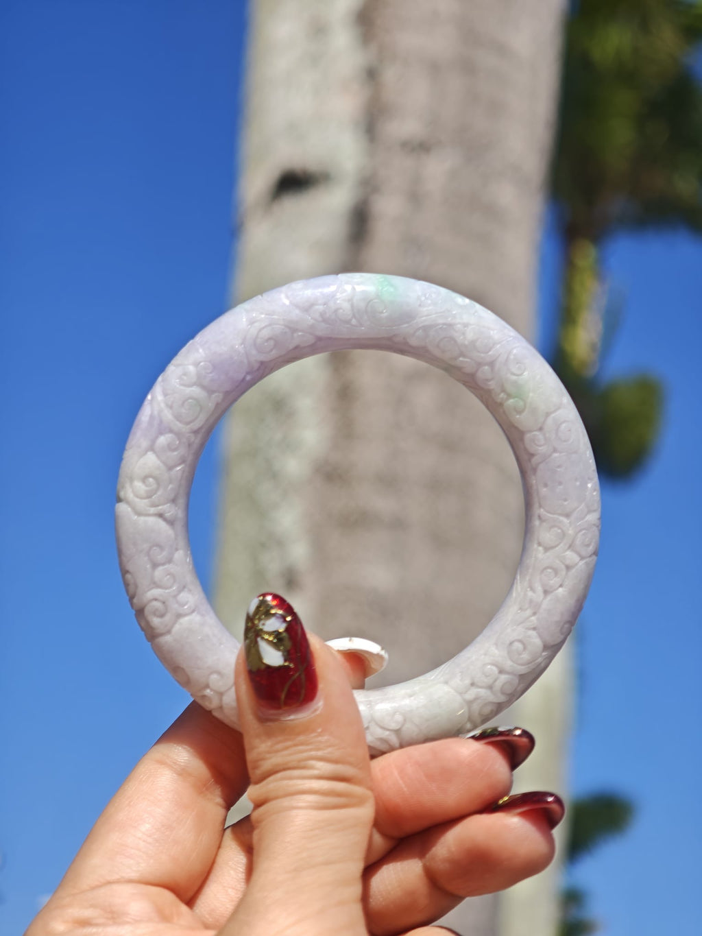 Adamigold | 春彩翡翠手雕手鐲｜Spring-color Jadeite Hand-carved Bangle (58.4MM / 12.7MM, With Certificate)