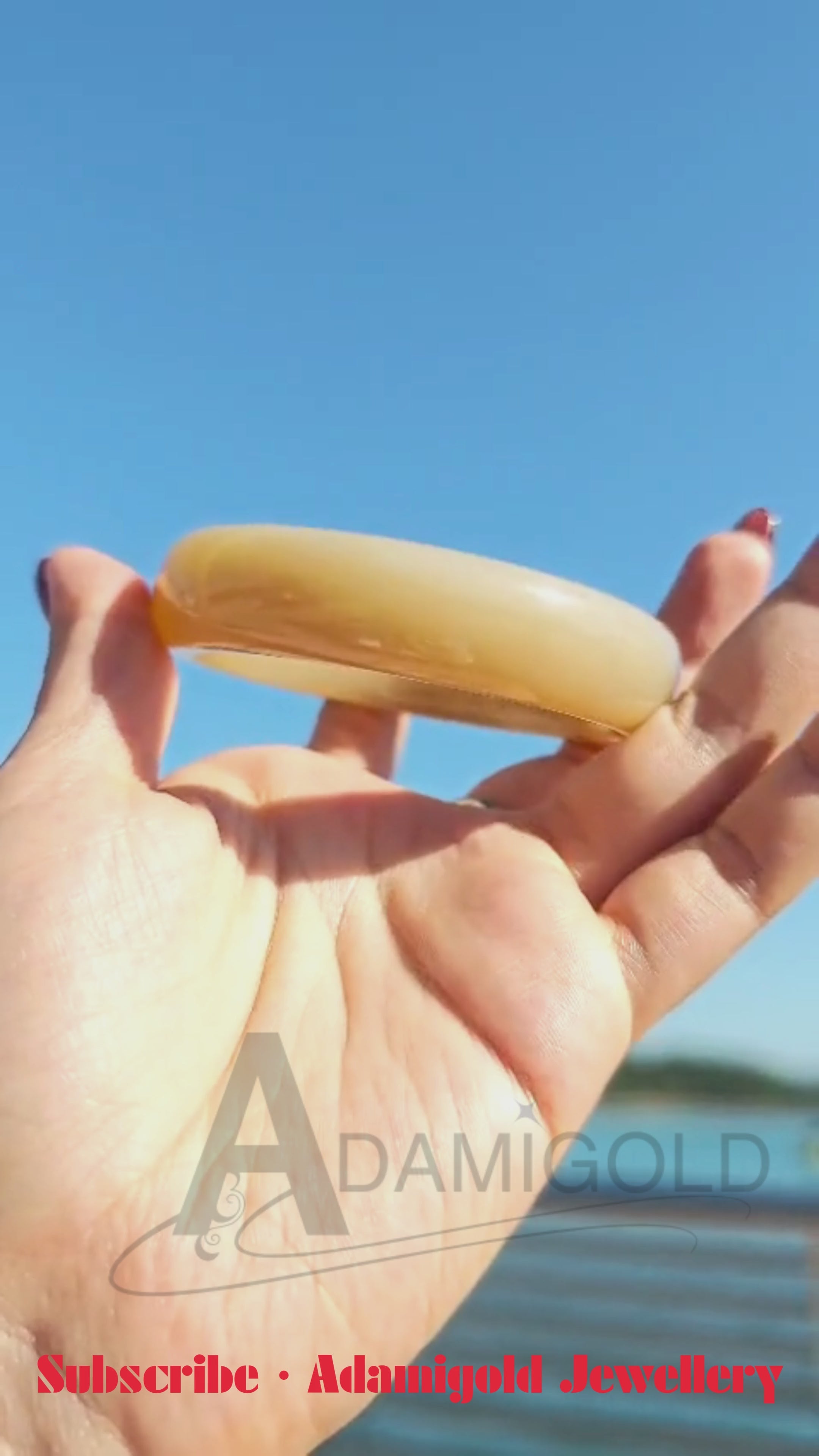 Hetian Jade Sugar Jade Bangle | A Rare Treasure with Honey-Colored Texture